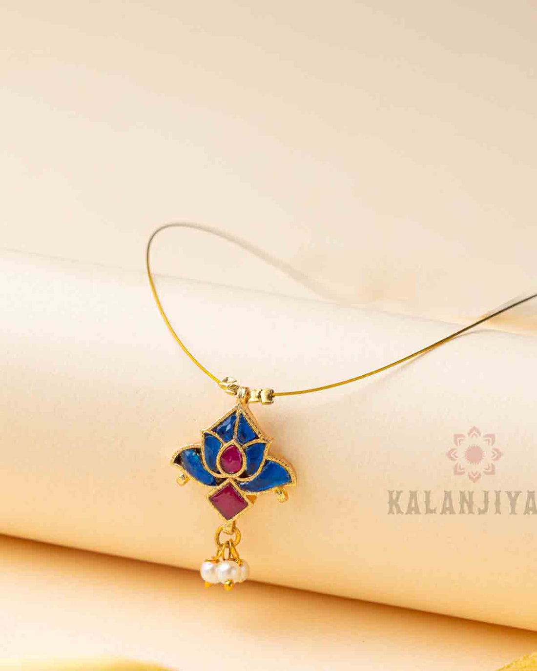 Lotus Neckpiece - Big