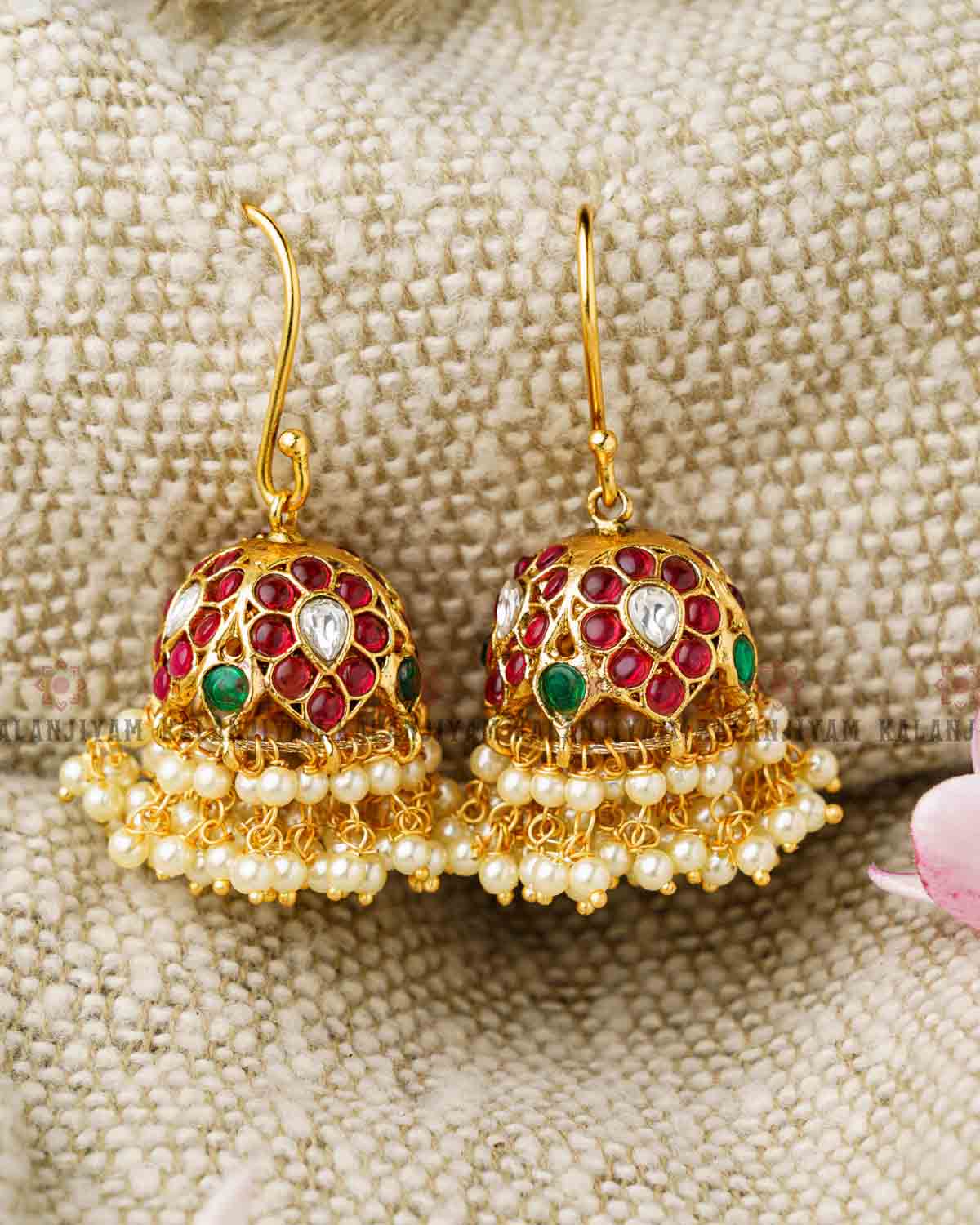 Kemp Hook Jhumka