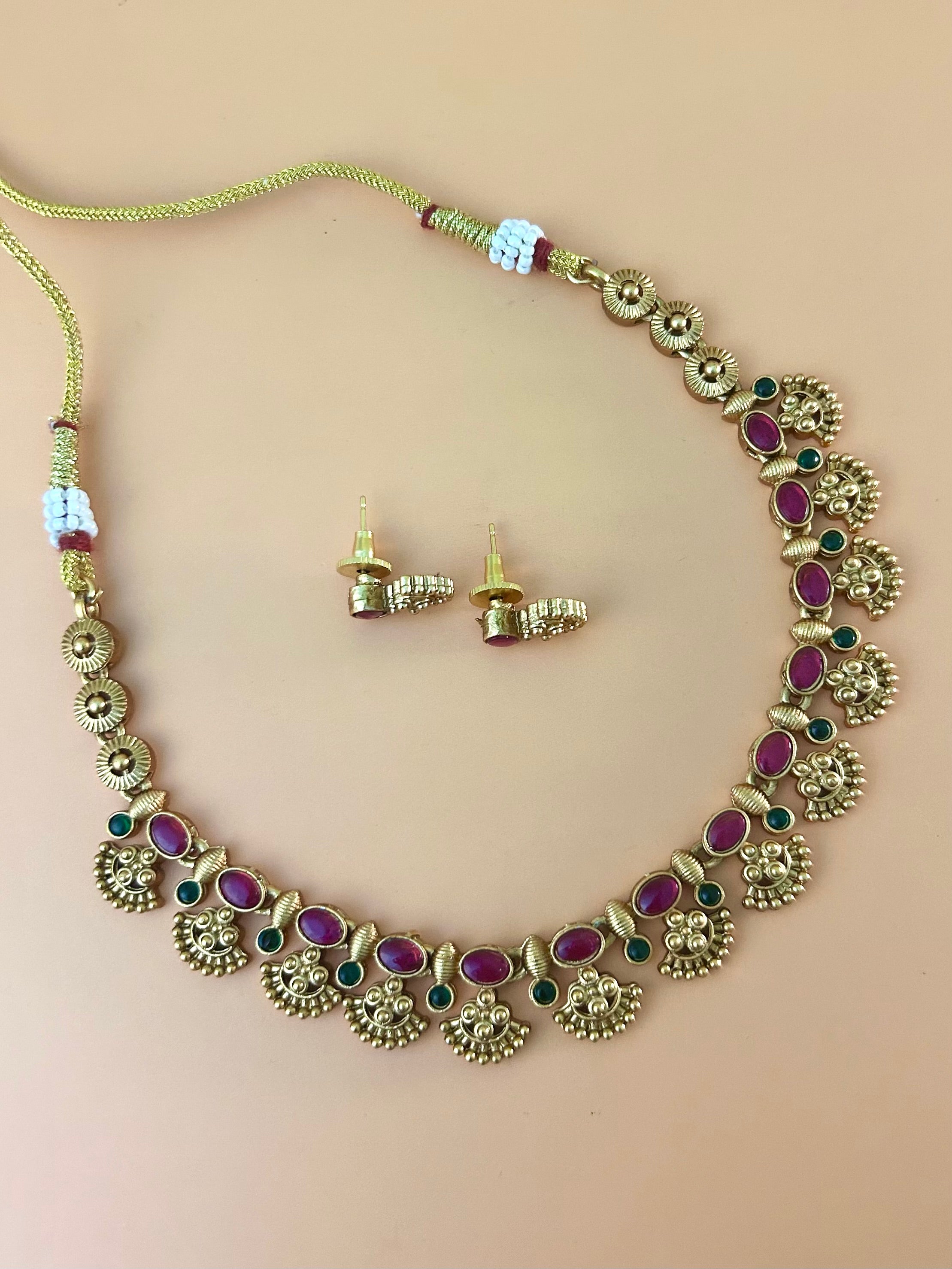 Kemp Visiri Neckpiece Set