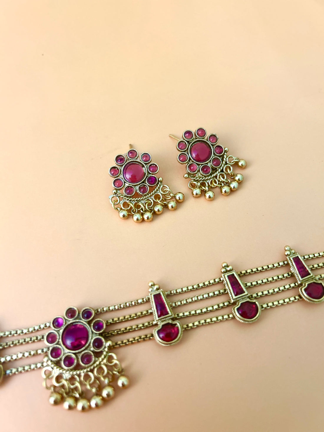 Kemp Pink Neckpiece Set