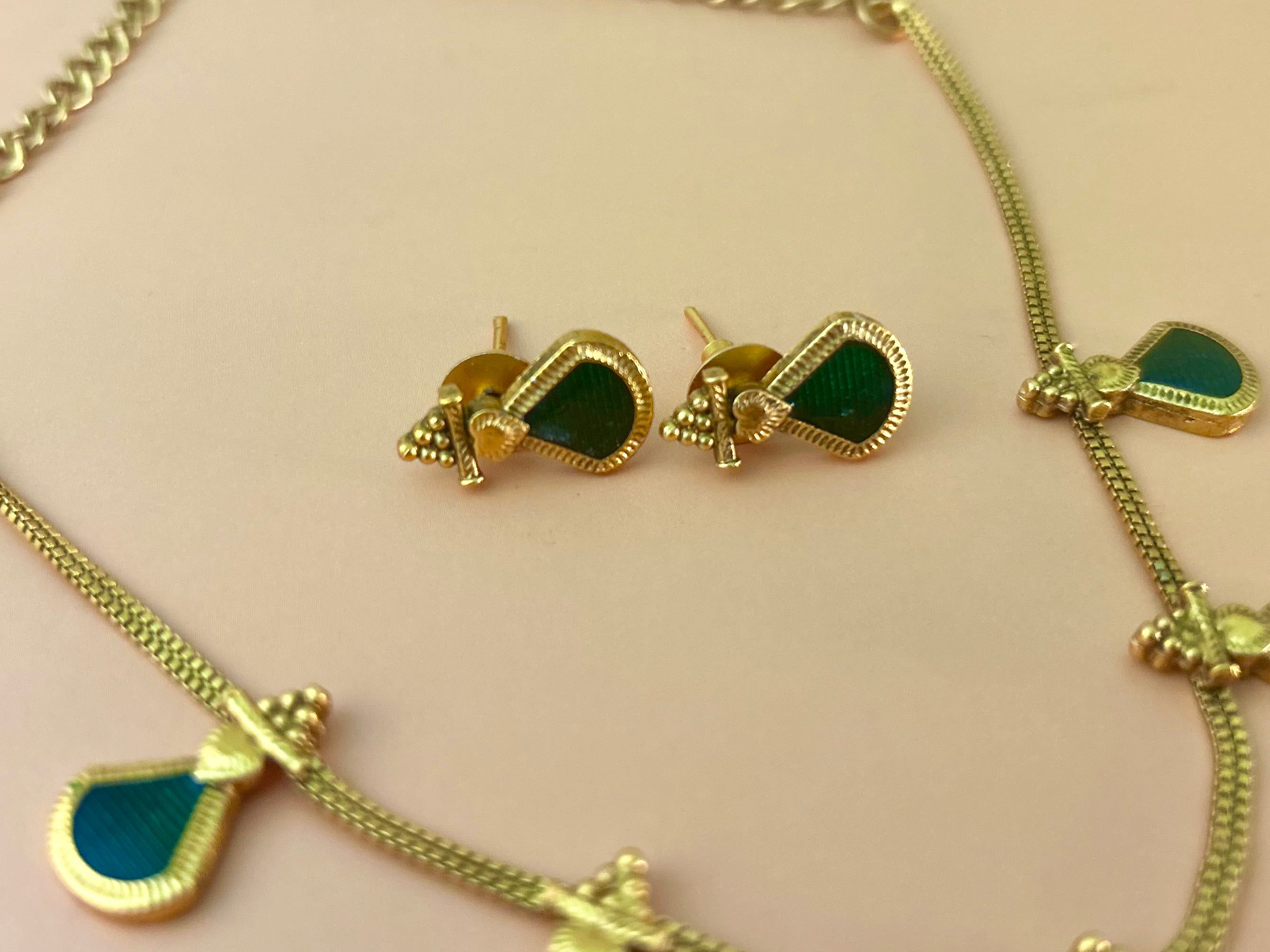 Palakka Enamel Neckpiece Set