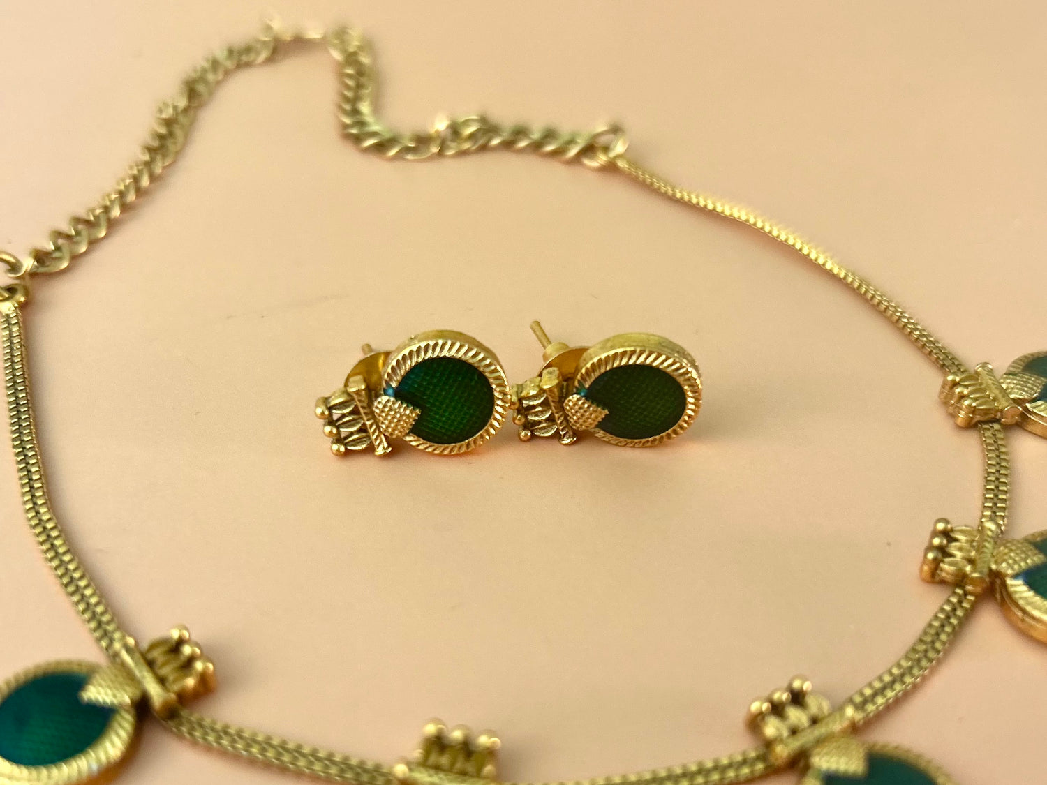 Palakka Enamel Neckpiece Set