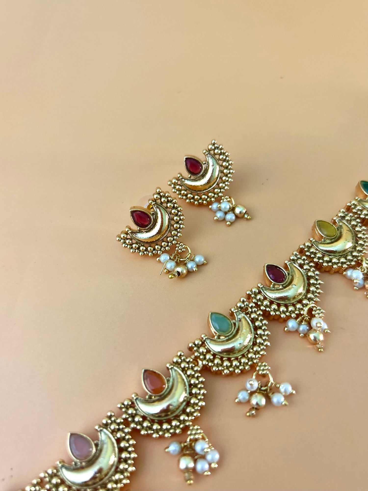 Pirai Multicoloured Neckpiece Set