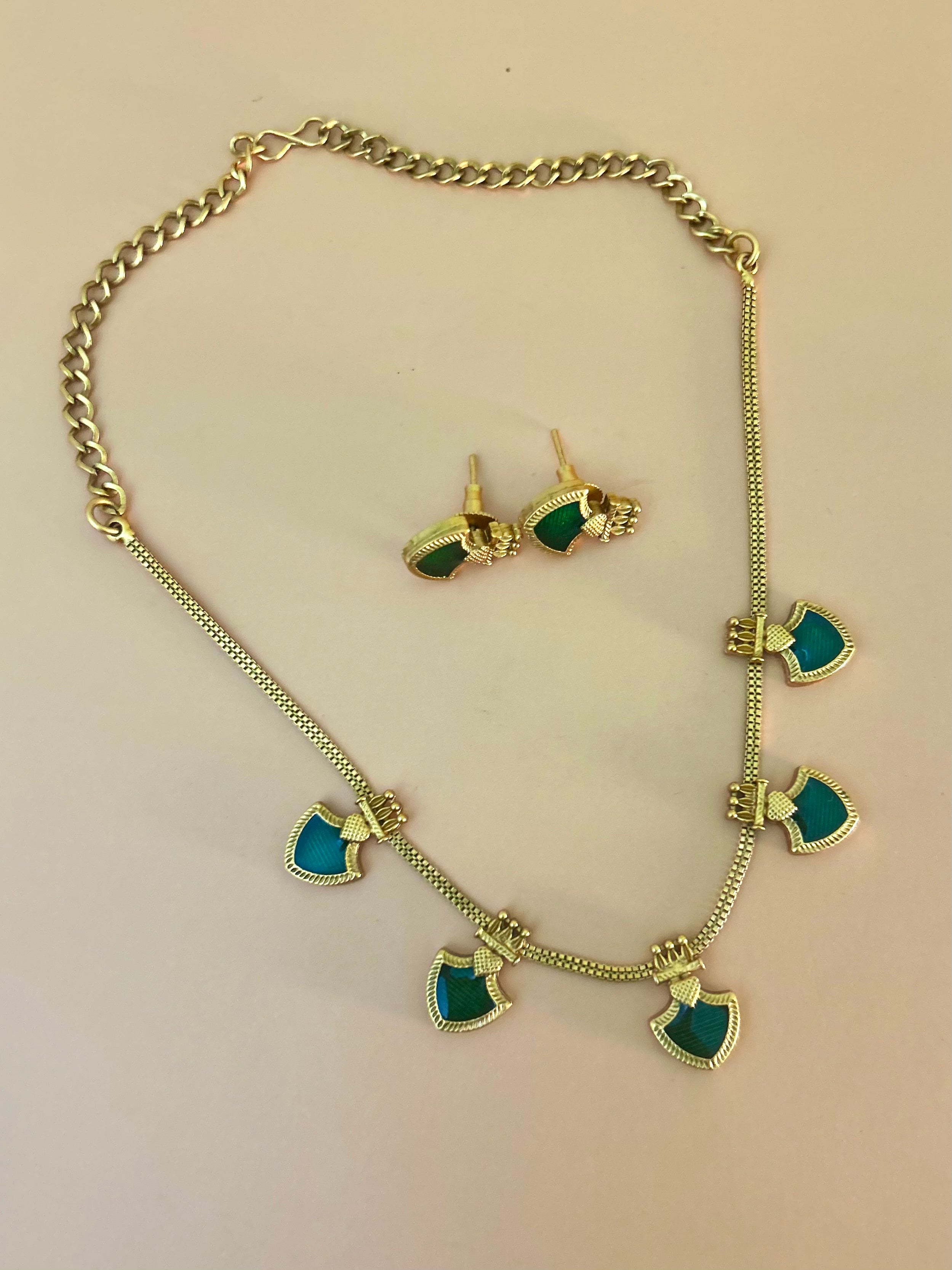 Palakka Enamel Neckpiece Set