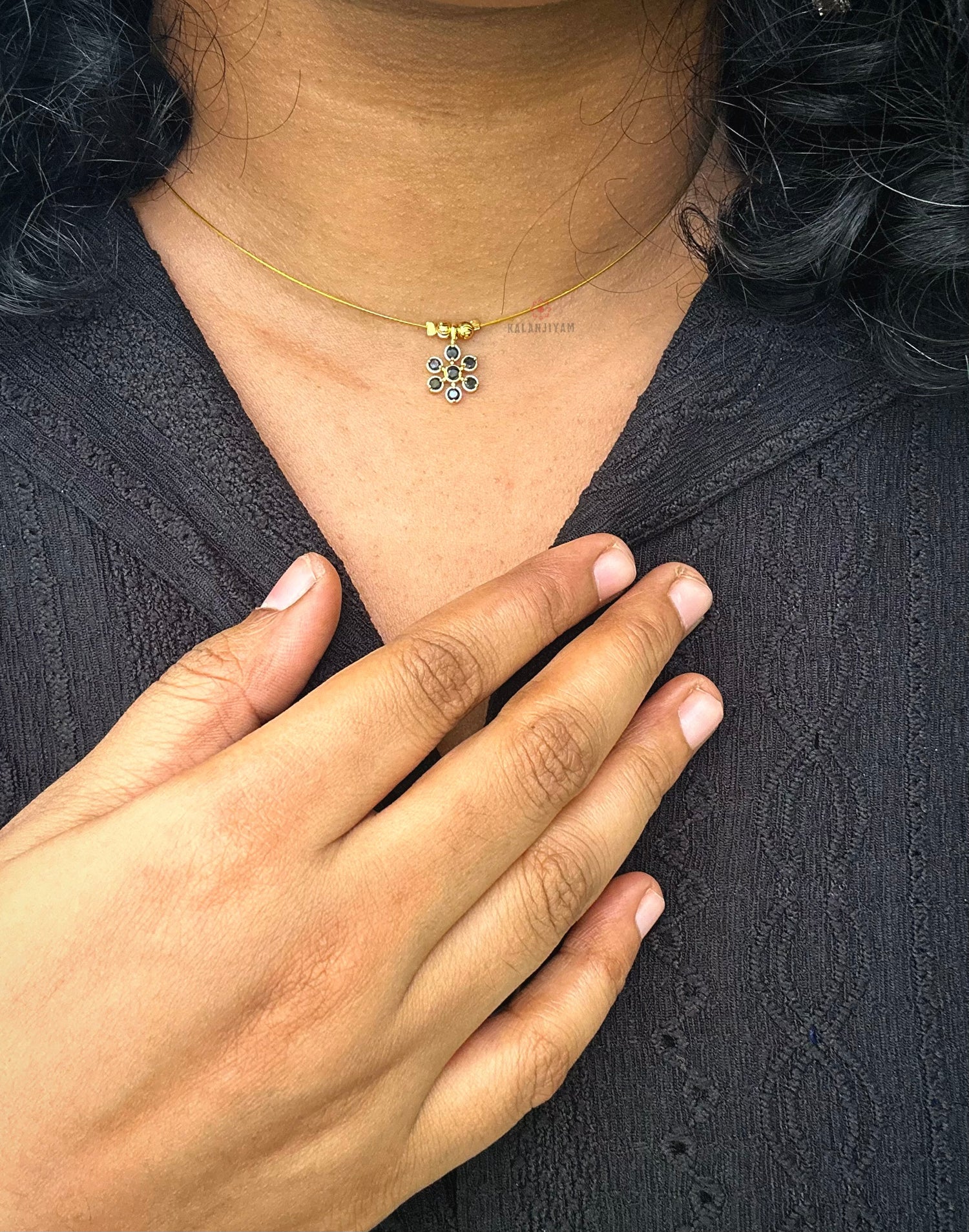 Single Floral Neckpiece