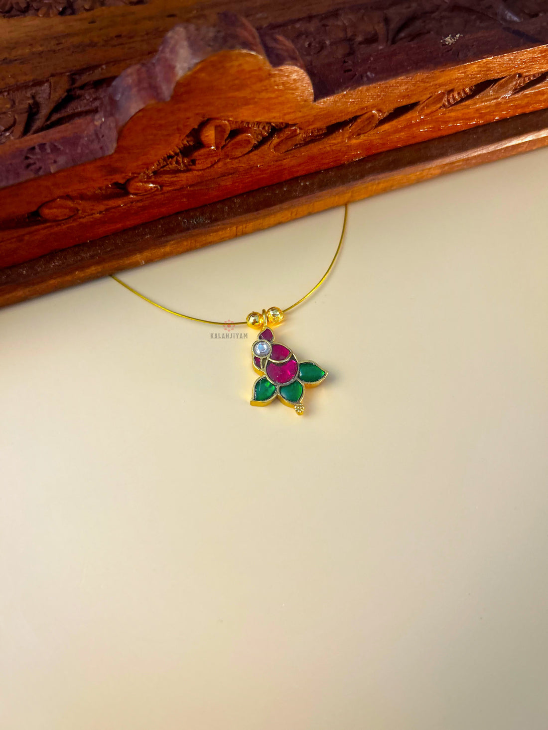 Mayil Jadau Neckpiece