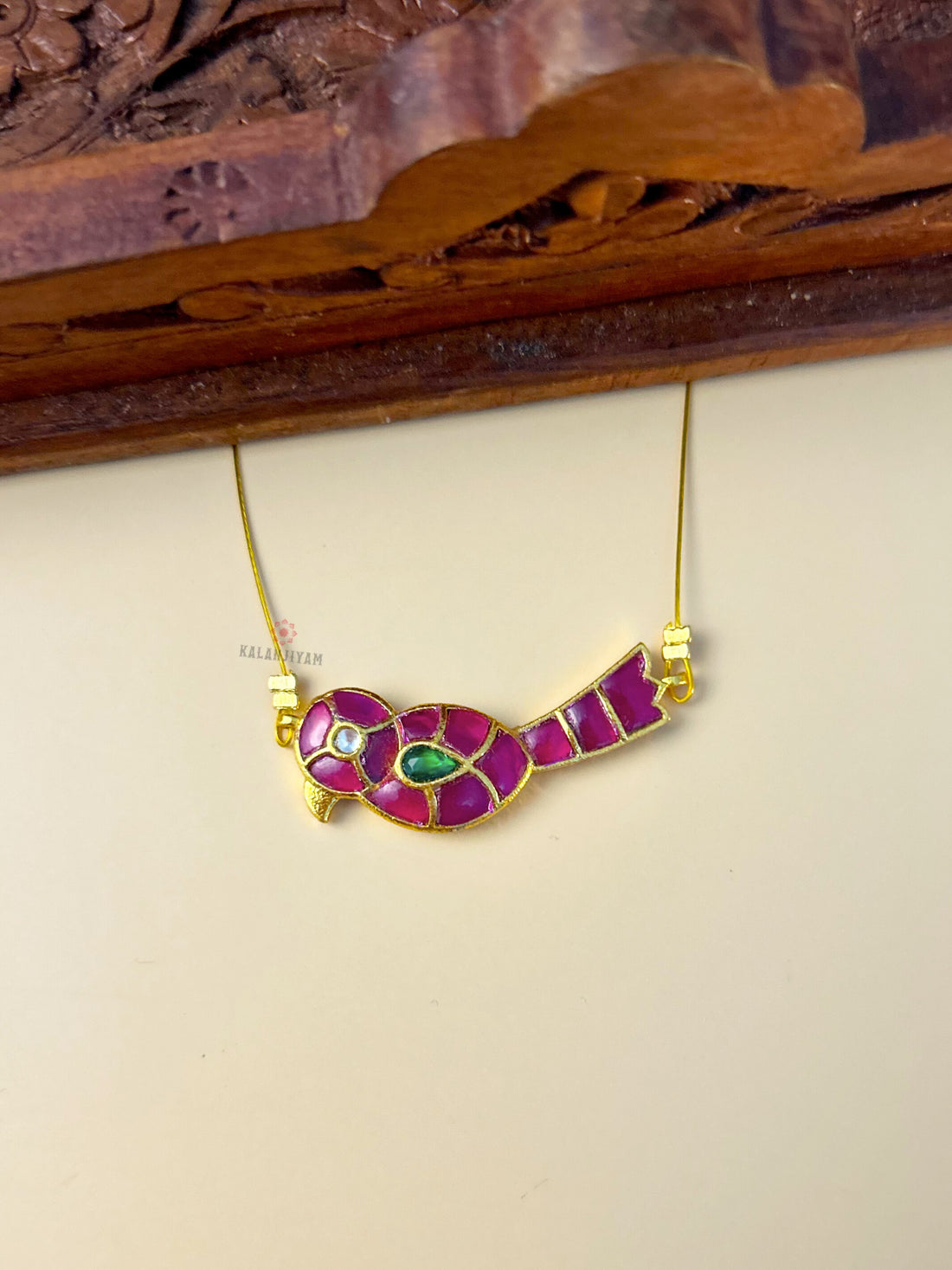 Parrot Neckpiece