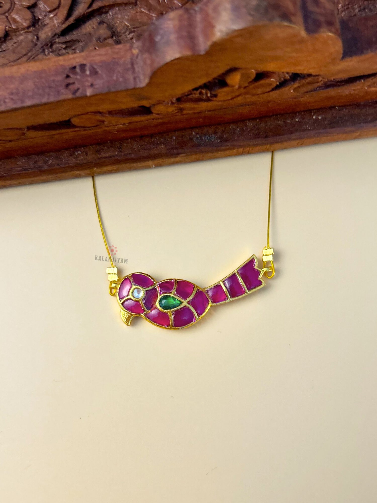 Parrot Neckpiece