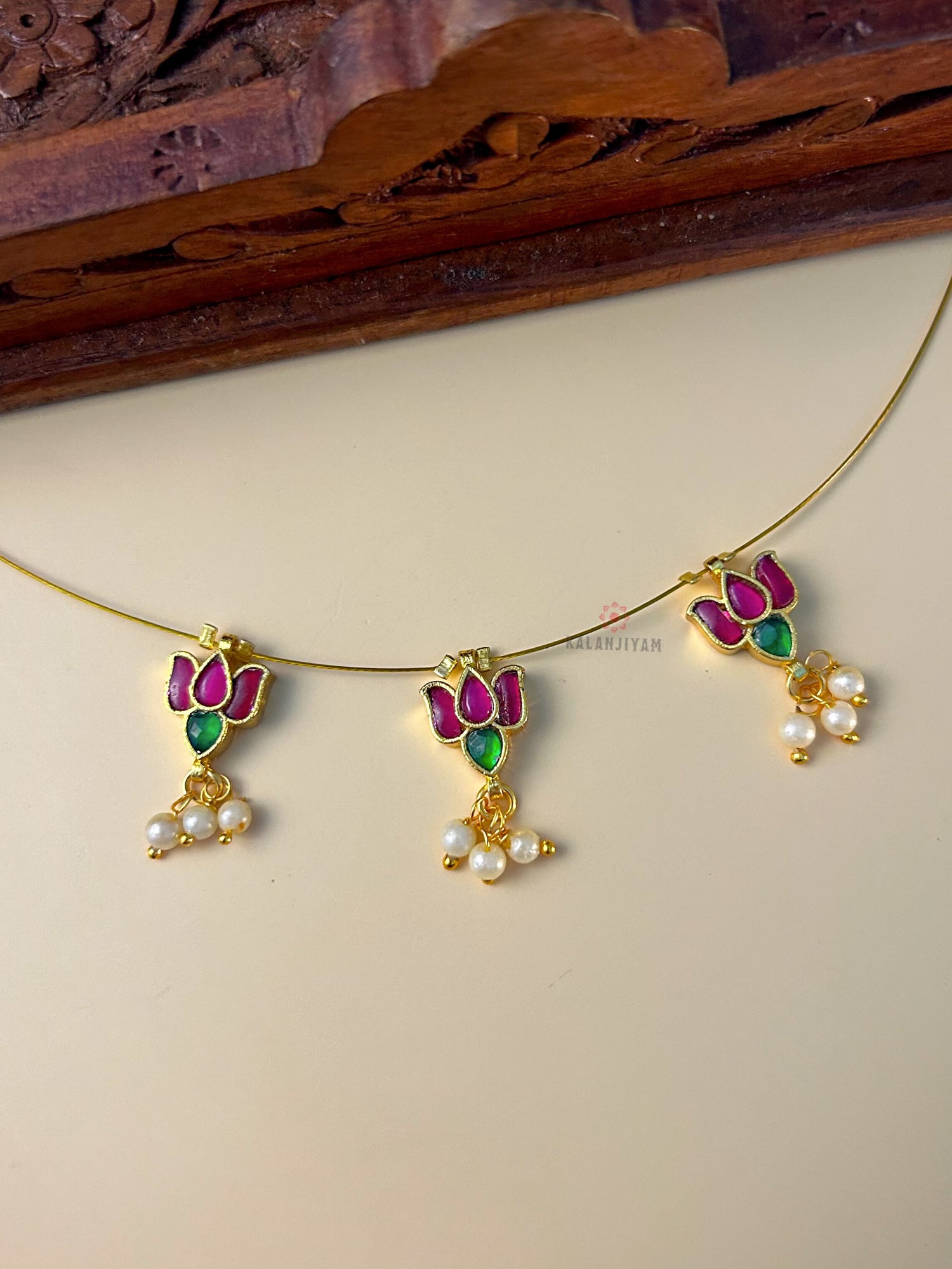 Three Lotus Neckpiece