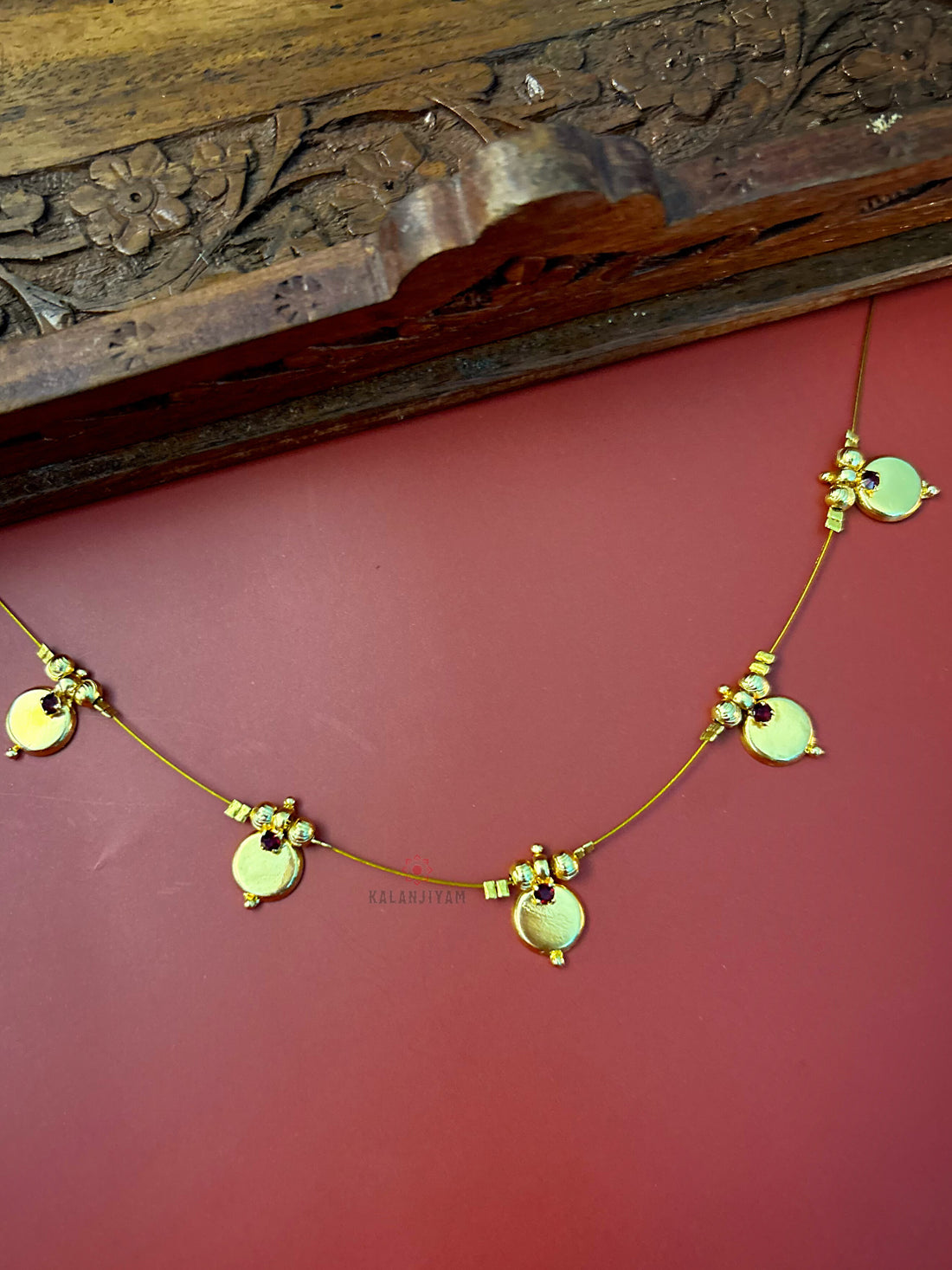 Plain Coin Neckpiece