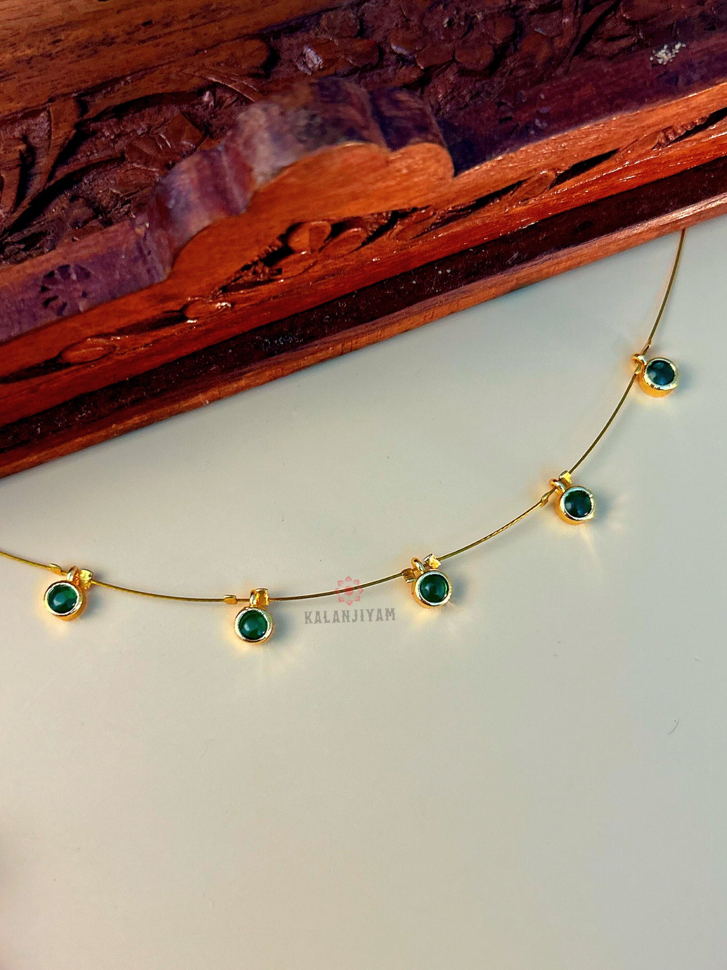 Round Embossed AD Neckpiece
