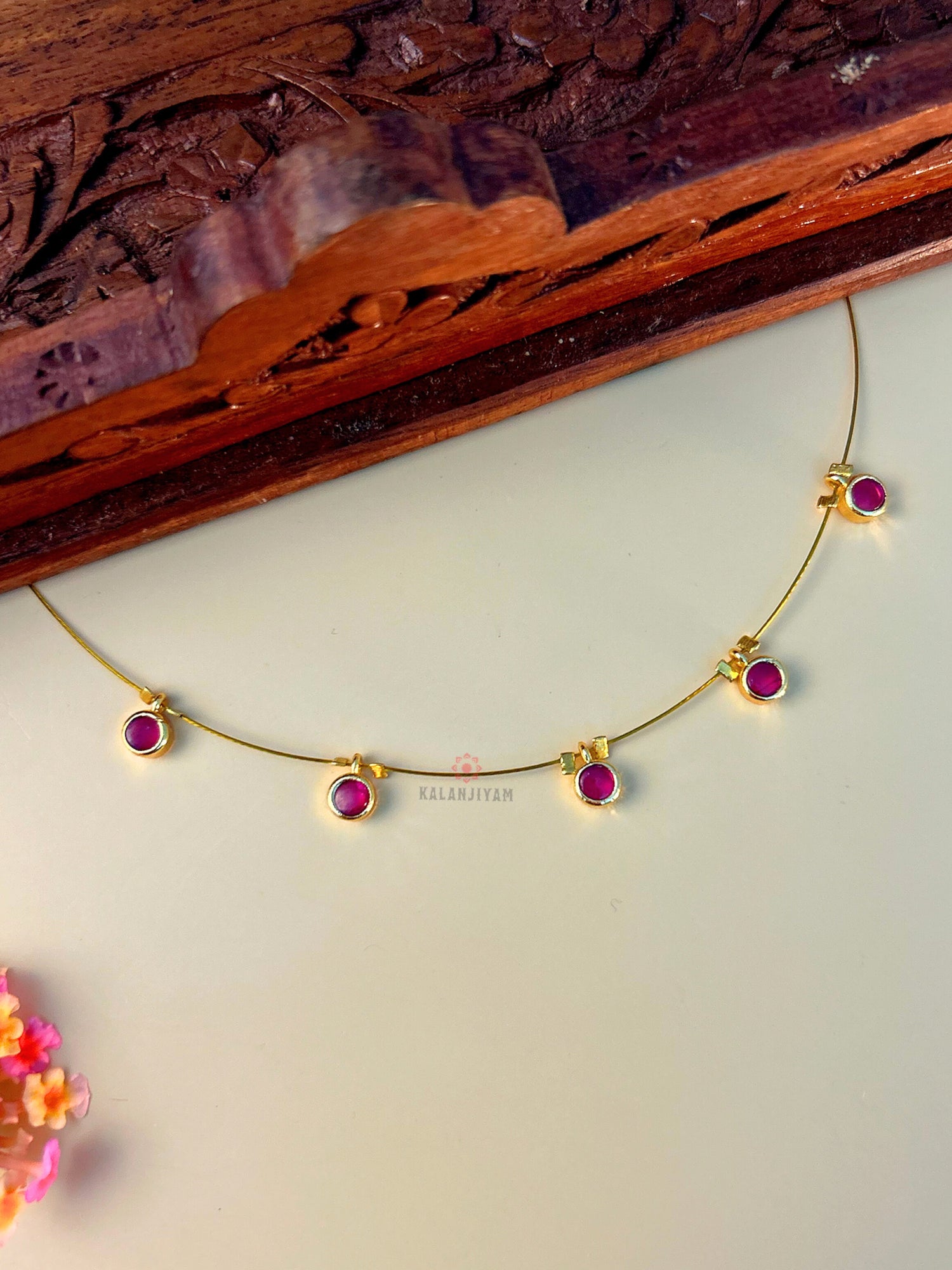 Round Embossed AD Neckpiece