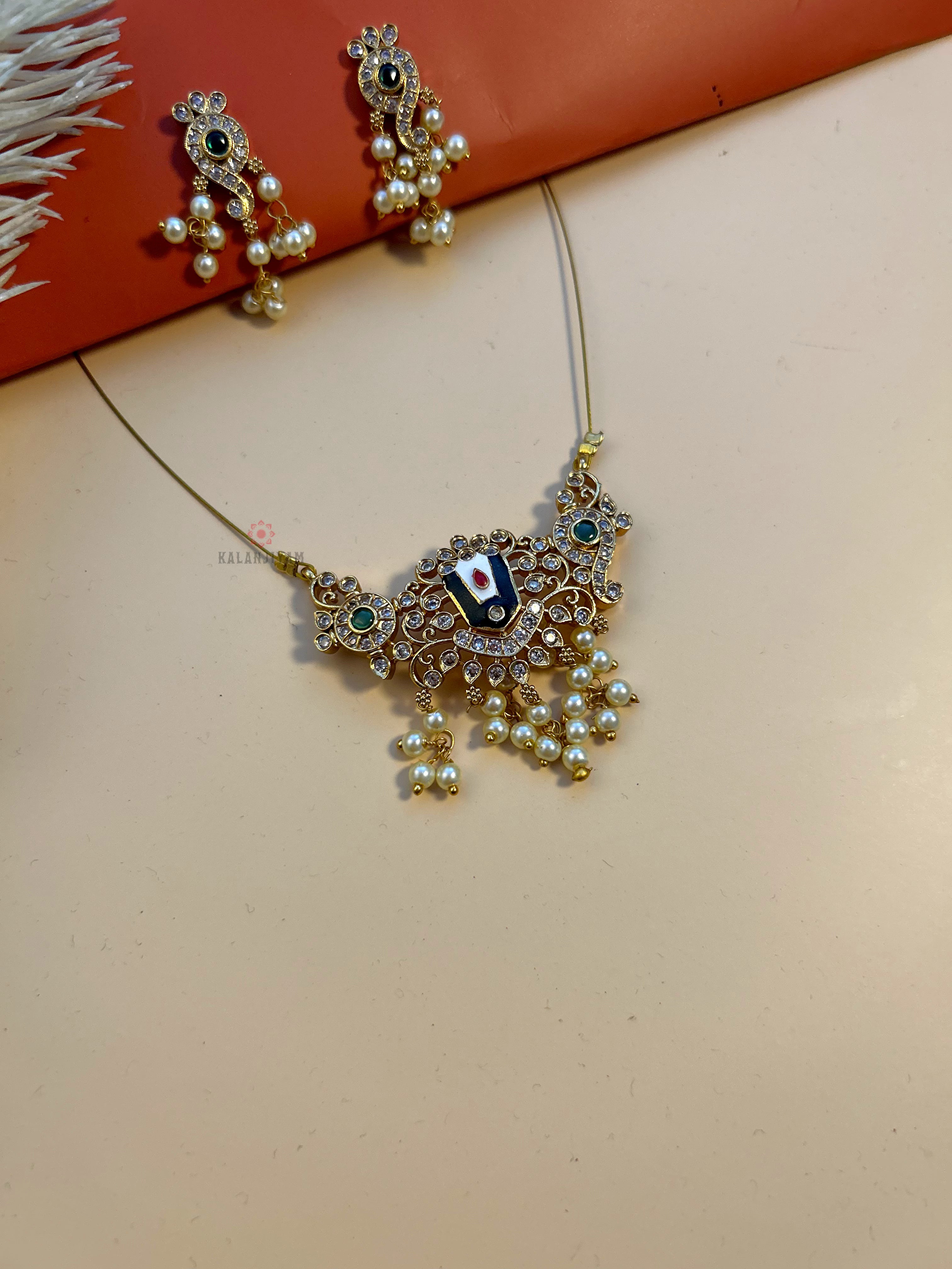 Balaji Pendant Neckpiece Set