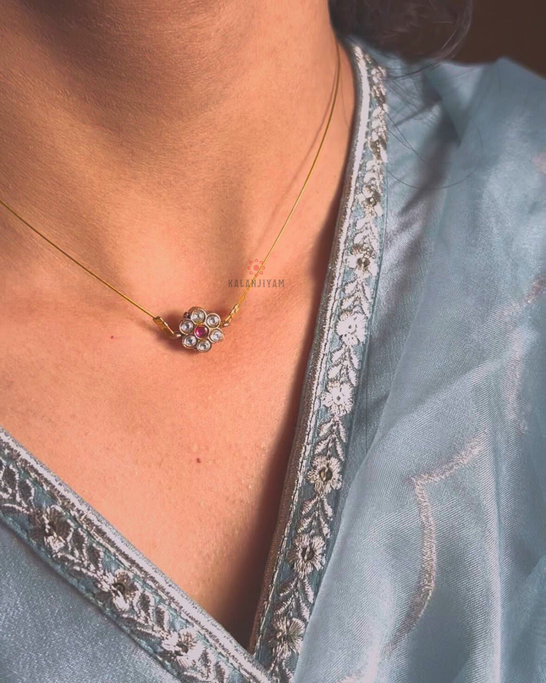 Floral White Neckpiece