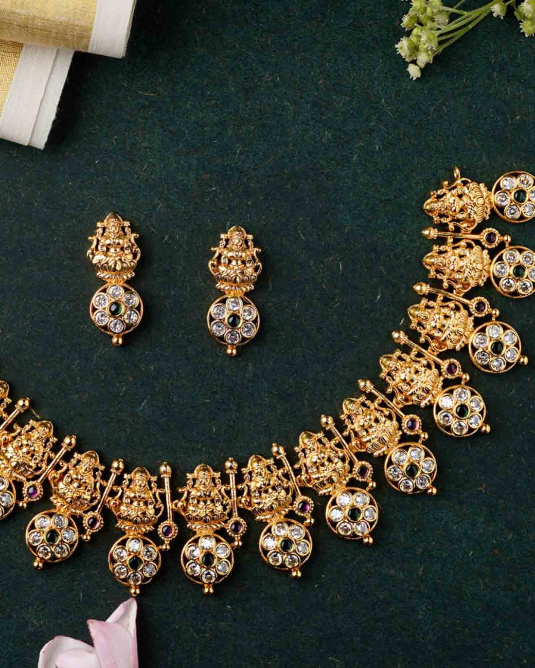 Antique Lakshmi Neckpiece Set