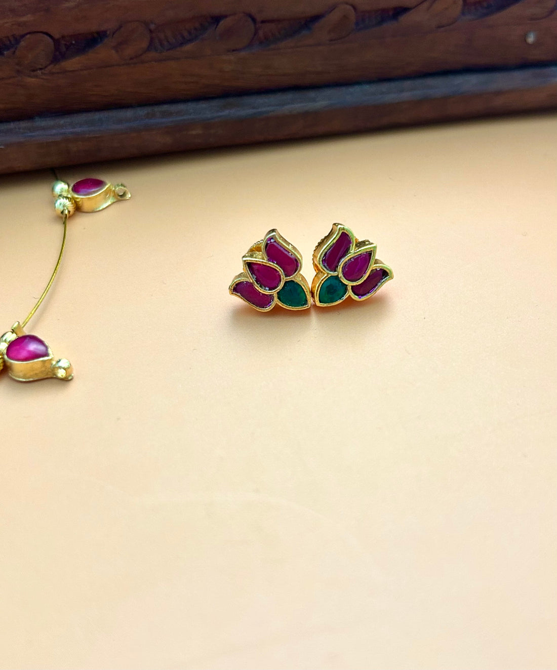 Pink Green Lotus Neckpiece Set