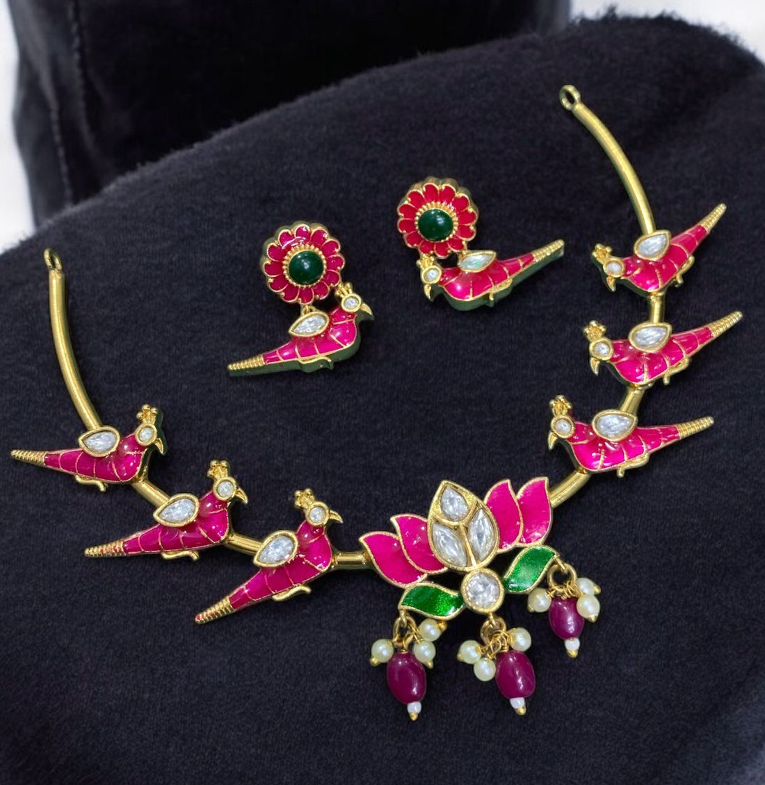 Lotus Beaded Neckpiece Set