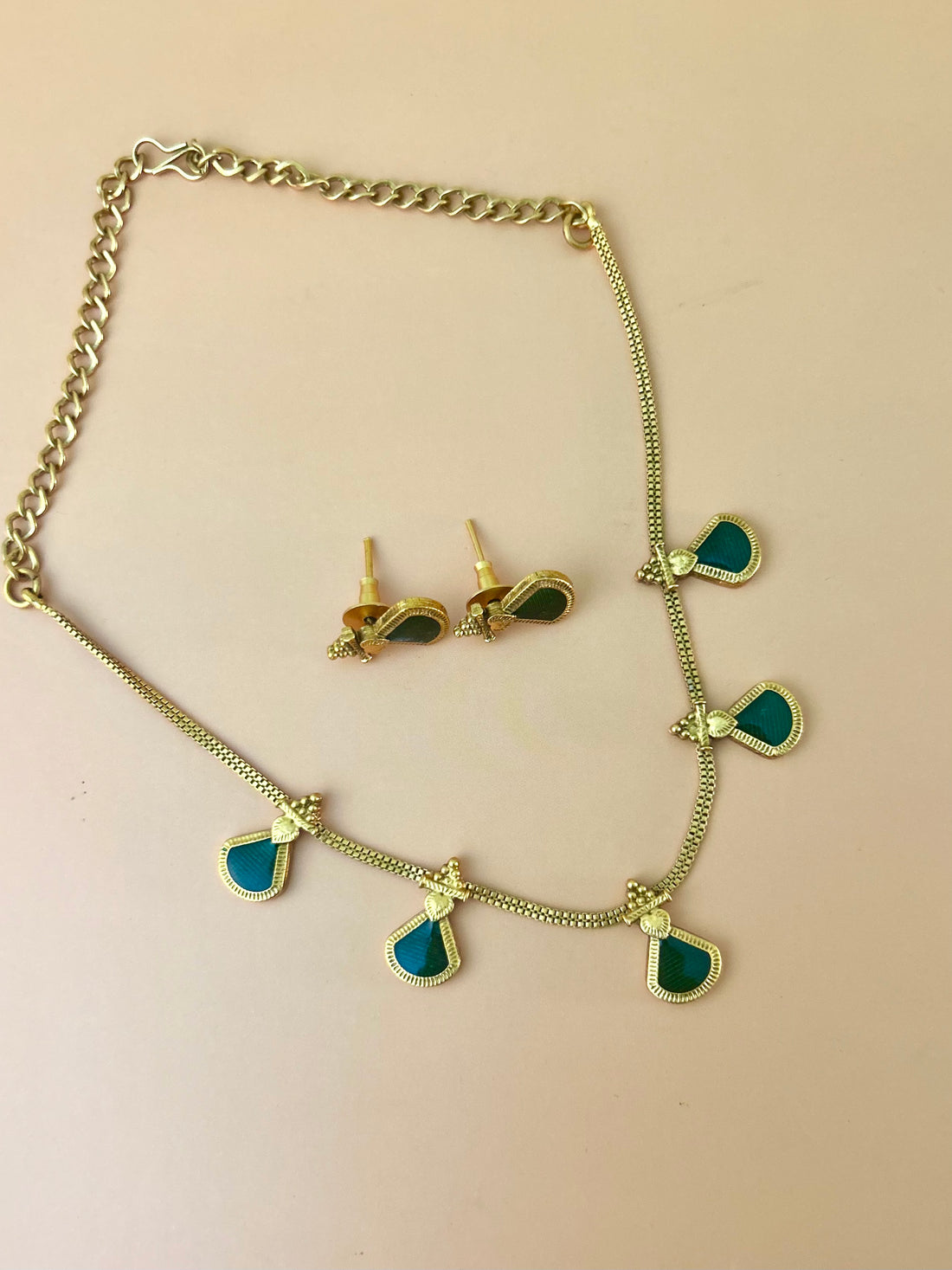 Palakka Enamel Neckpiece Set