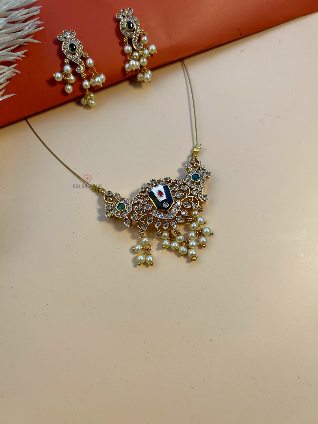 Balaji Pendant Neckpiece Set