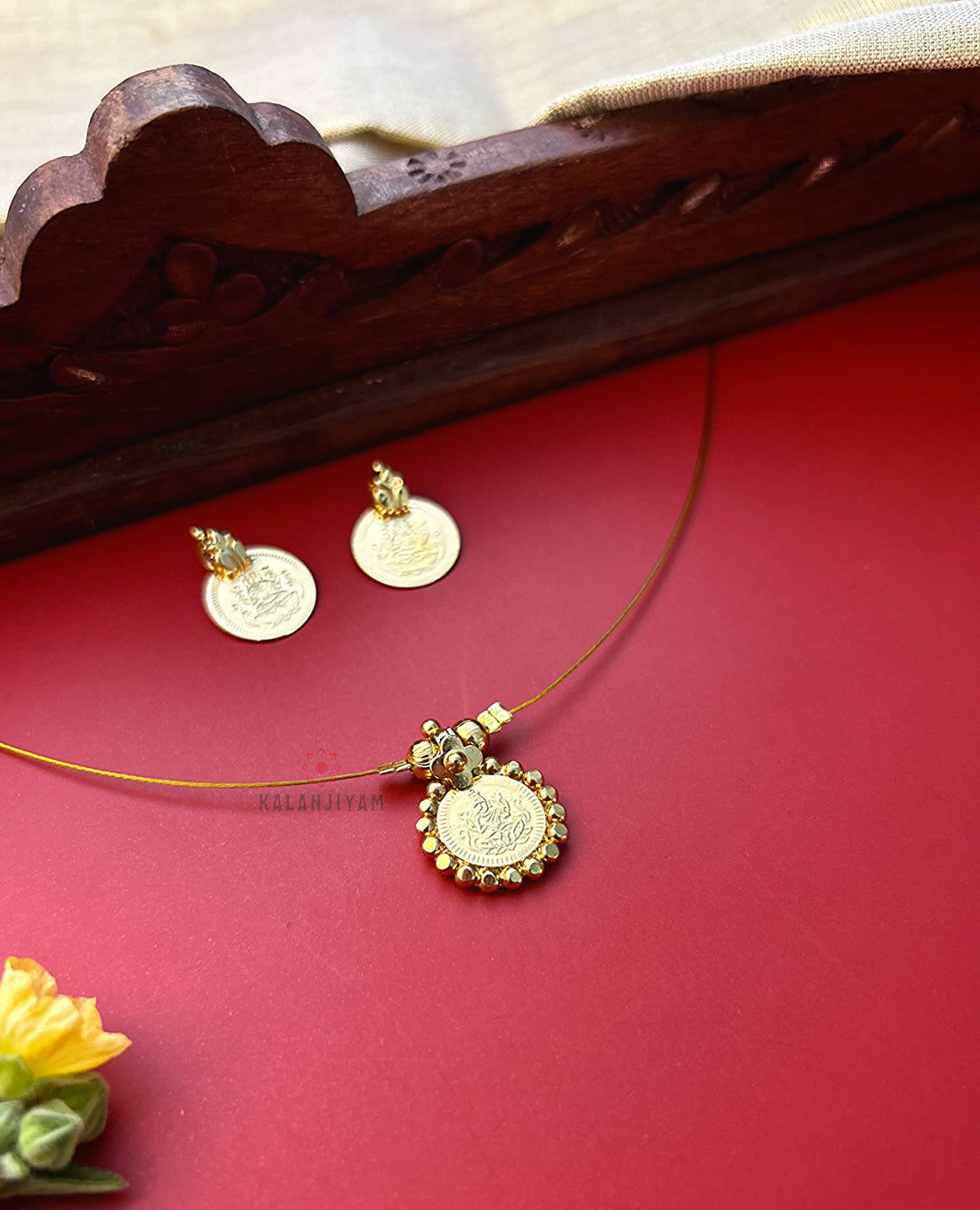Single Impon Stone Coin Neckpiece Set