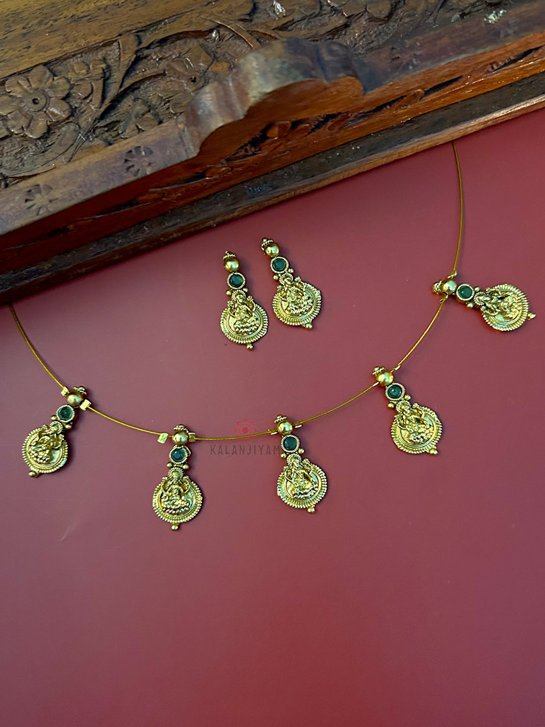Lakshmi Embossed Neckpiece Set