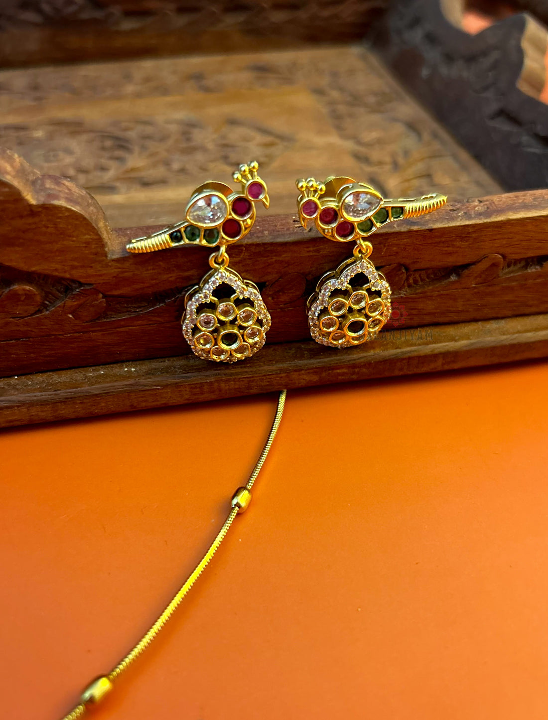 Bird Kemp Neckpiece Set